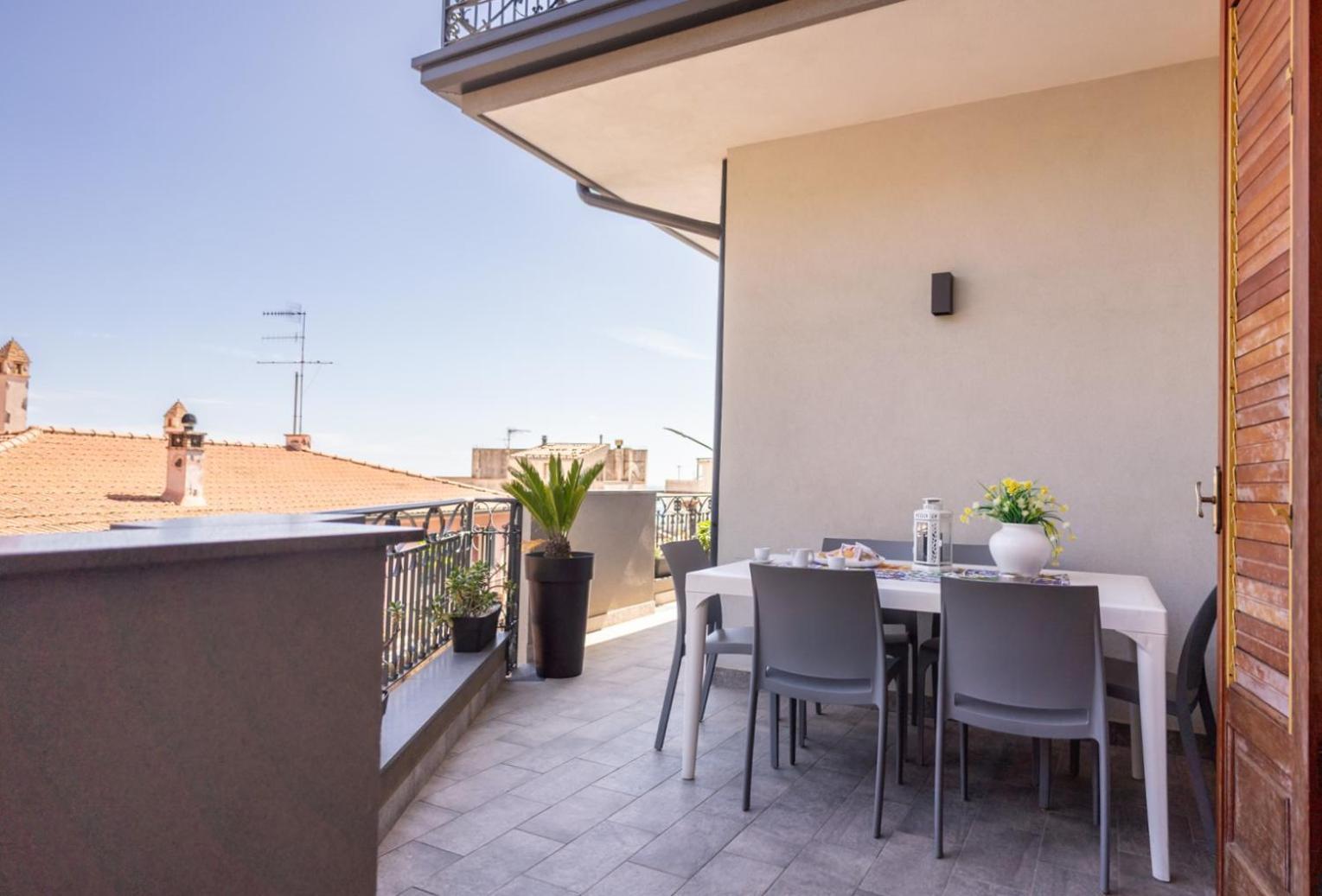 Taormina Matthome Bagian luar foto