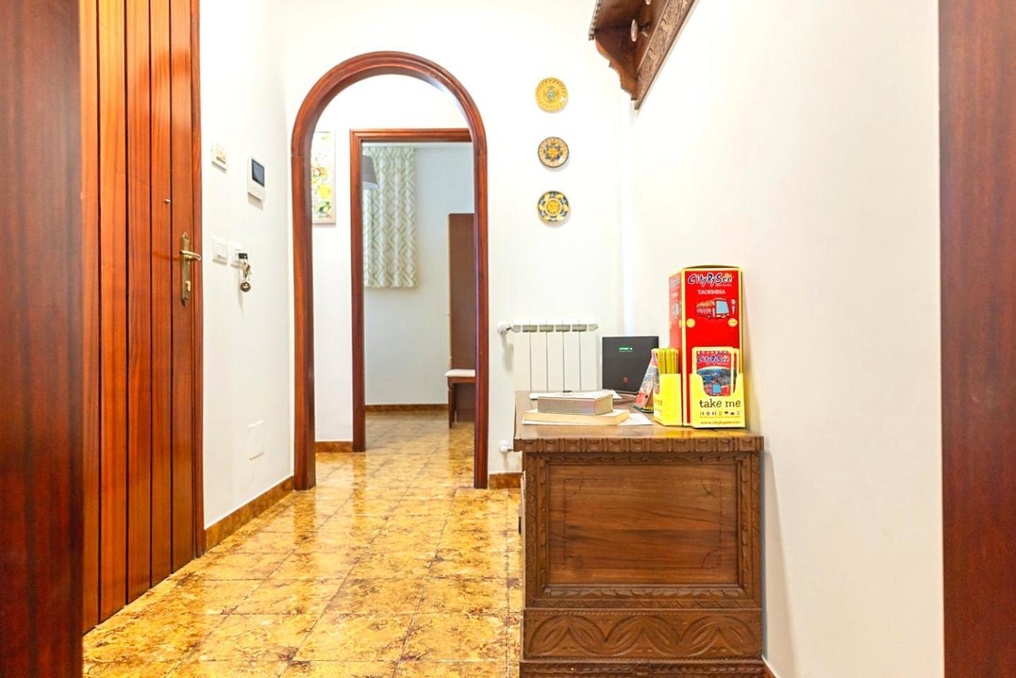 Taormina Matthome Bagian luar foto